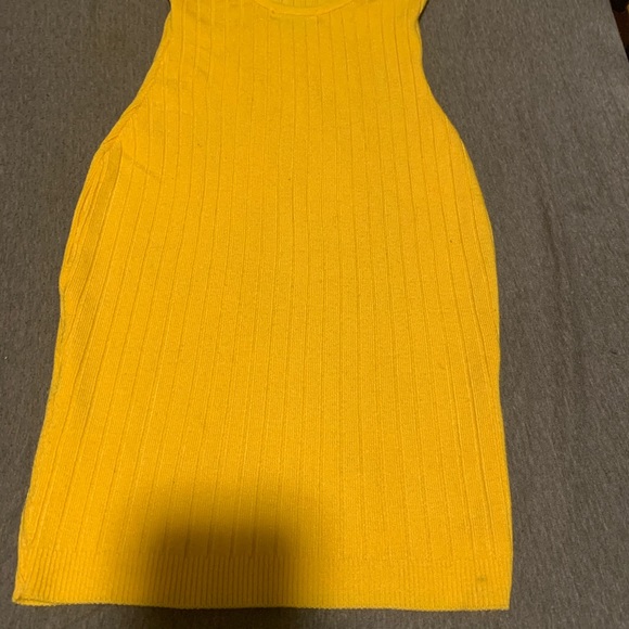 💛🖤 Bodycon Dress | Stretch Fit | Worn Once - Picture 3 of 4